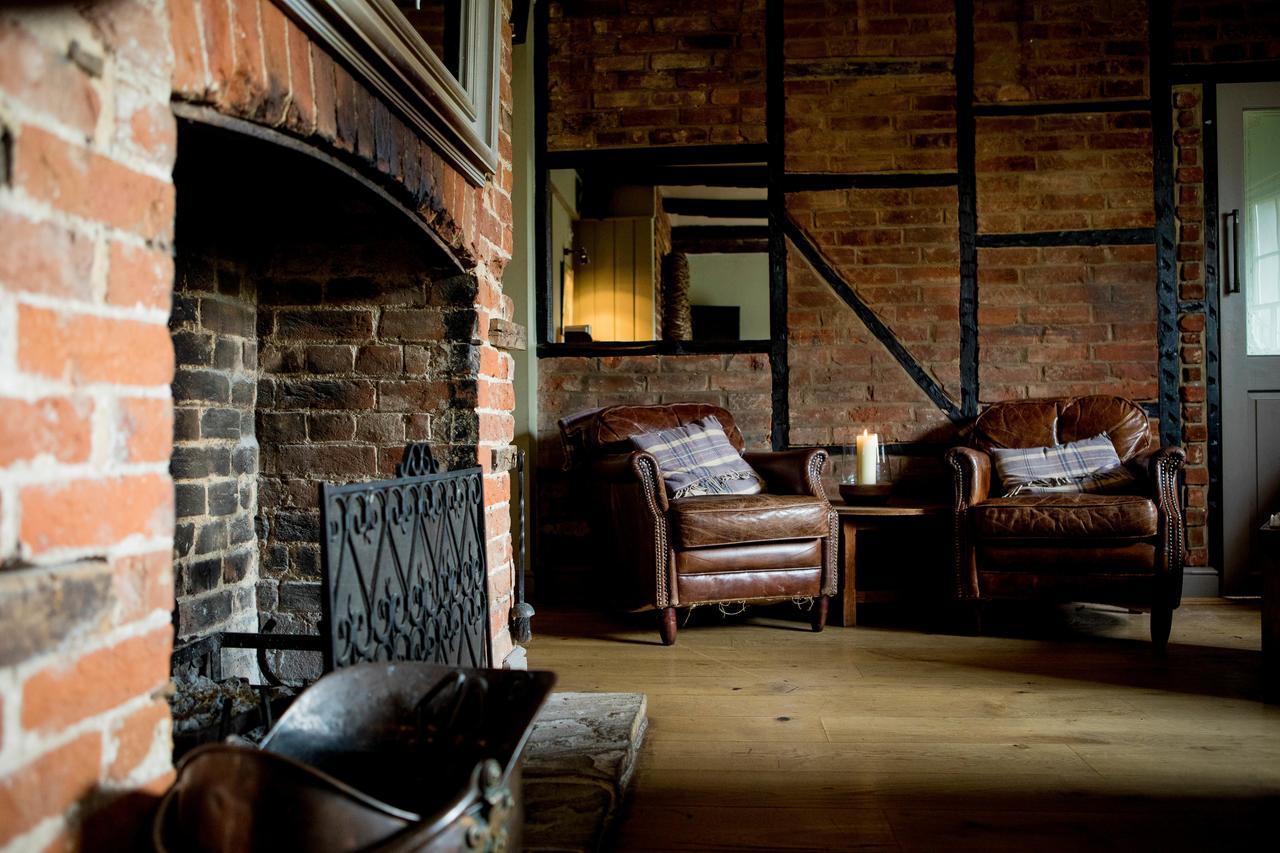 The Hawk Inn Andover Exterior foto